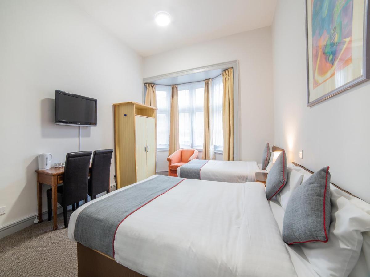 The Royal Hotel Kettering Esterno foto